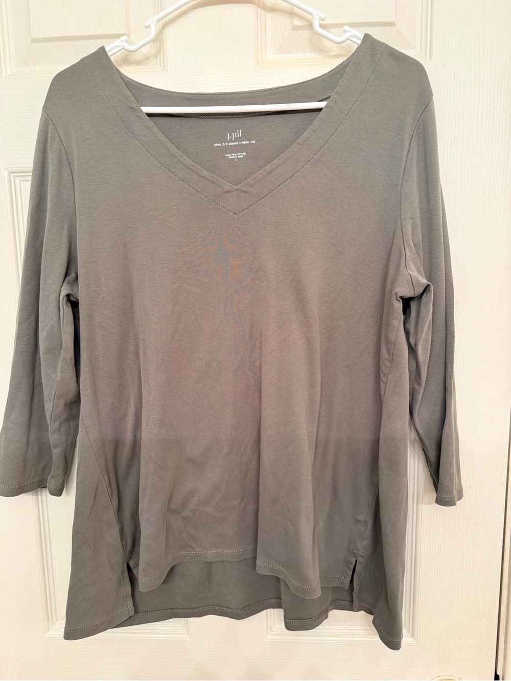 J. Jill Women’s V-Neck 3/4 Sleeve Top in Olive Green